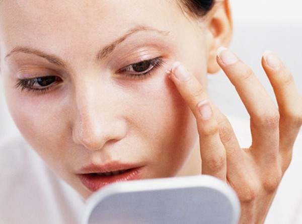 Những sai lầm phổ biến khi sử dụng kem dưỡng trắng da mặt